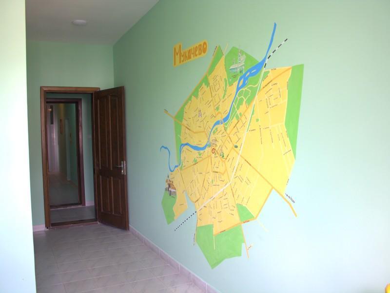 Centre Hostel Mukacheve Exterior foto